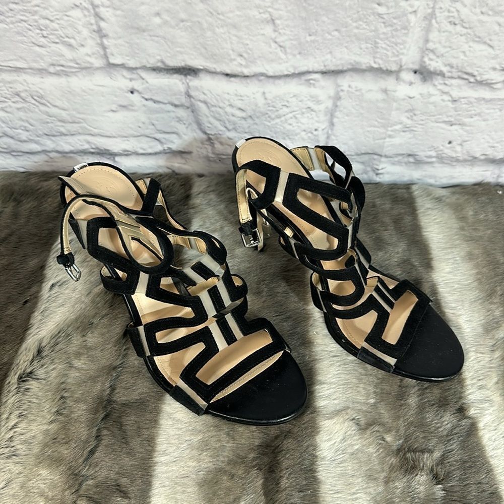 New Guess Heels